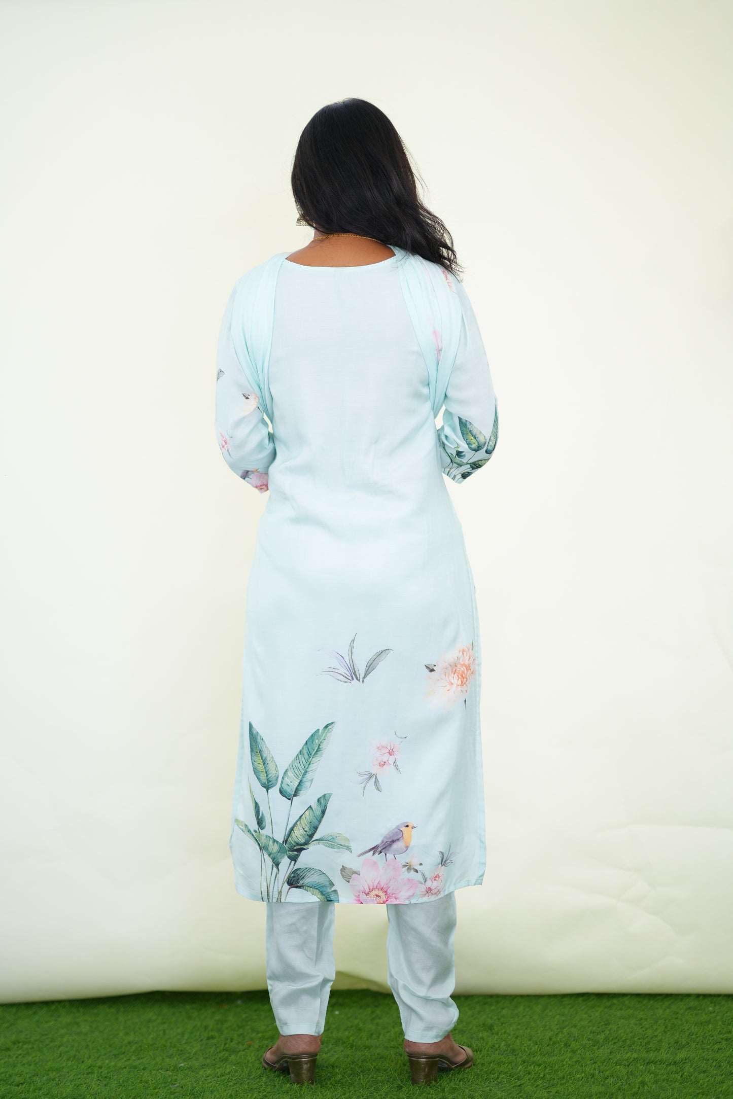 Sea Blue Color Muslin 3 Piece Set With Digital Print and Complete Lining