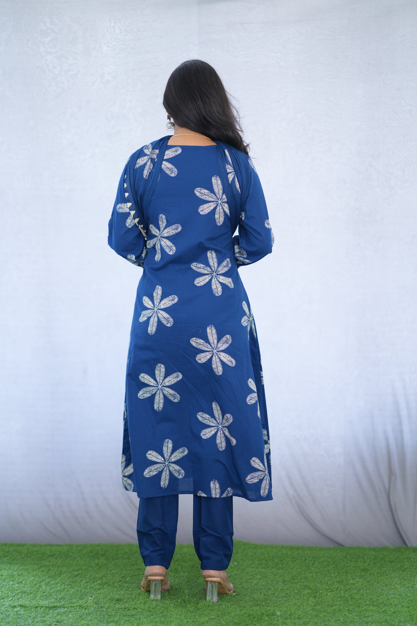 Blue Color Mul Cotton 3 Piece Set With Bandhani Print and Complete Lining