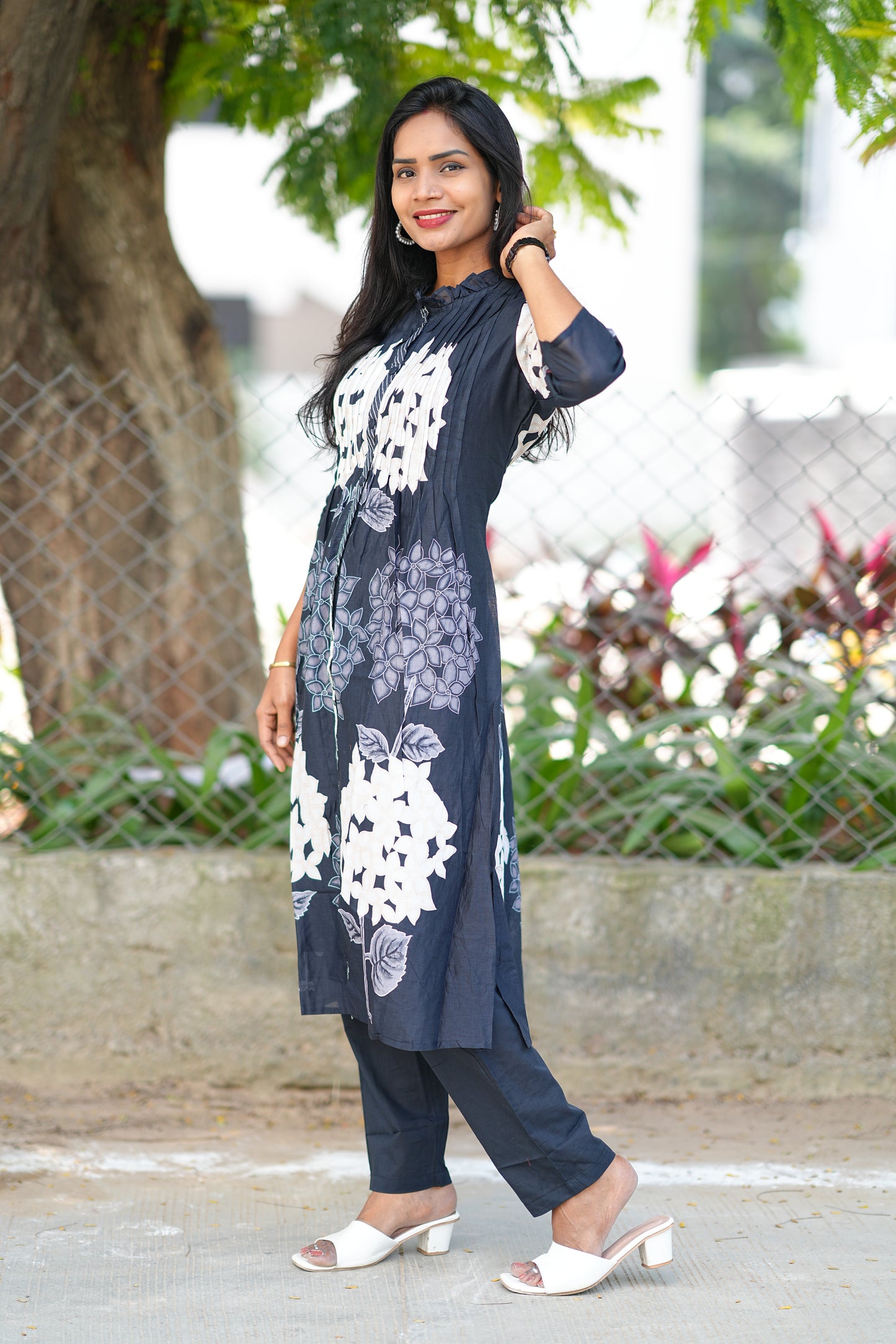 Black Color Pure Mul Cotton Desiner Wear Cordset With Lining