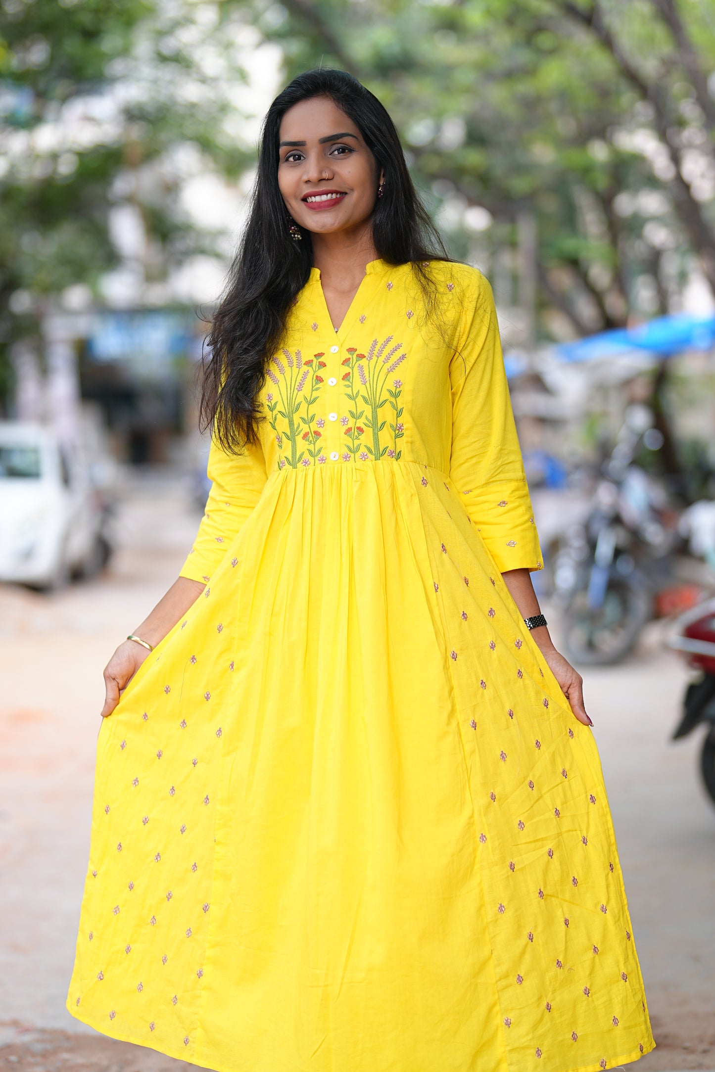 Yellow Color Thread Embriodary Pure Mul Cotton Cordset With Complete Lining