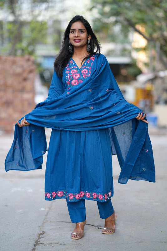 Teal Blue Color Mul Cotton 3 Piece Set With Embroidery Work and Complete Lining
