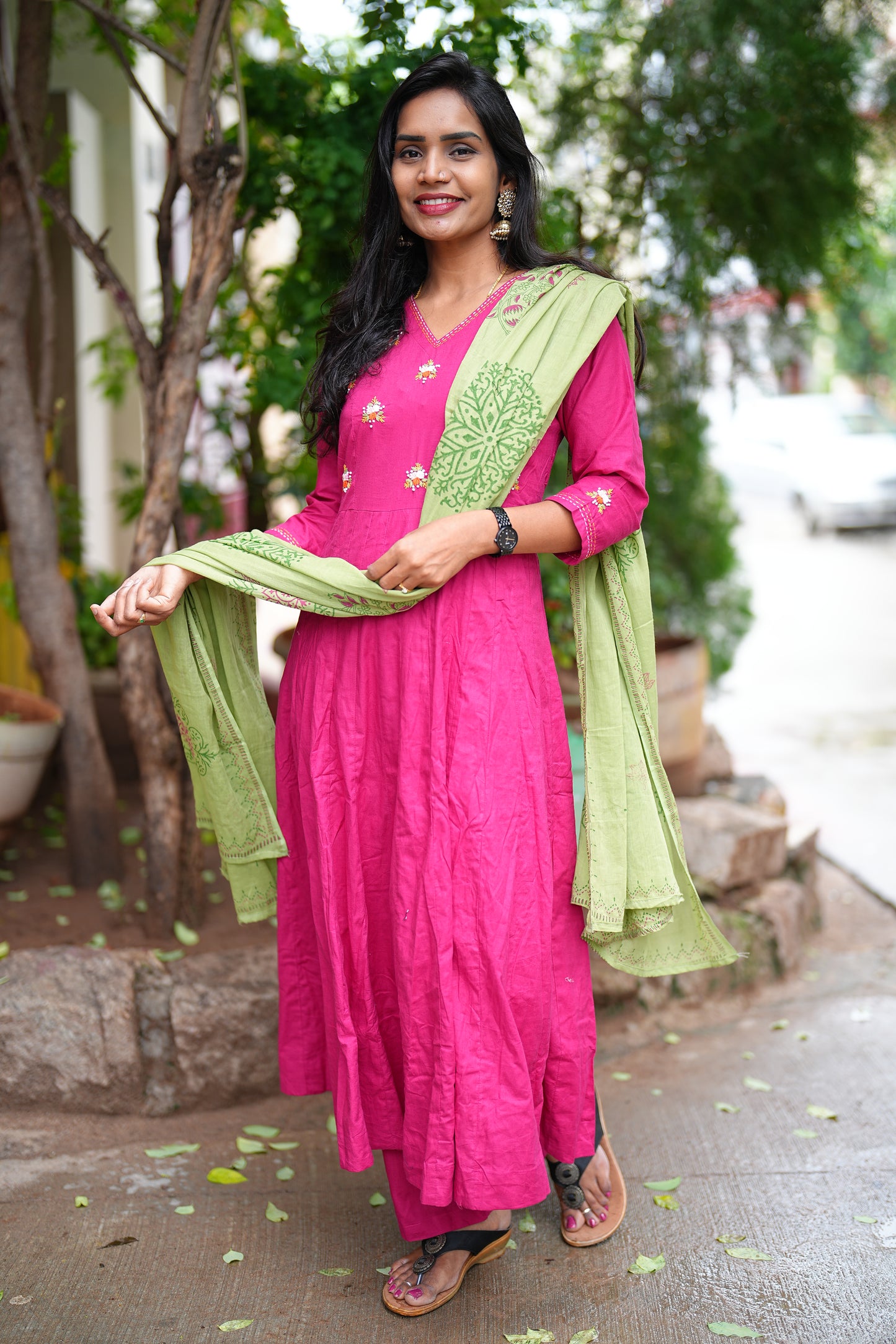 Pink Color Kali Pattern Anarkali 3 Piece Set With Complete Lining
