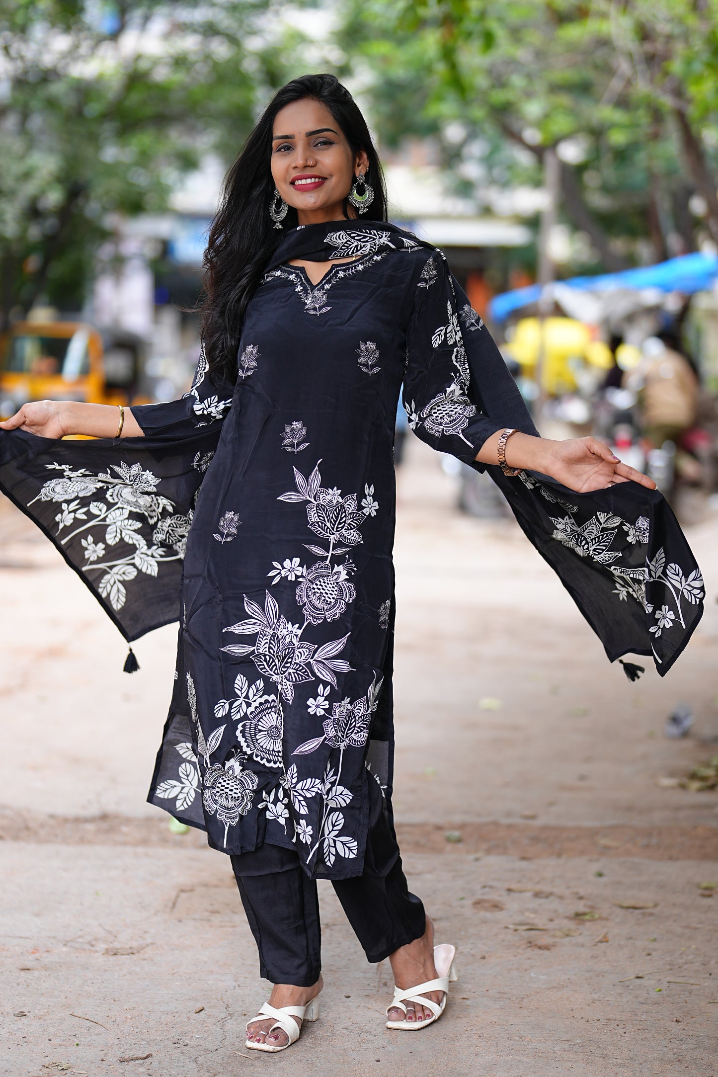 Pure Muslin 3 Piece Set Bead Work