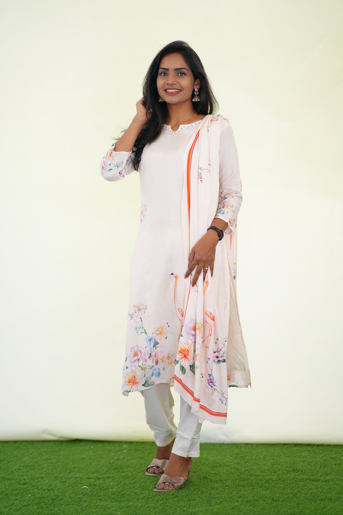 Pink Color Muslin 3 Piece Set With Digital Print and Complete Lining
