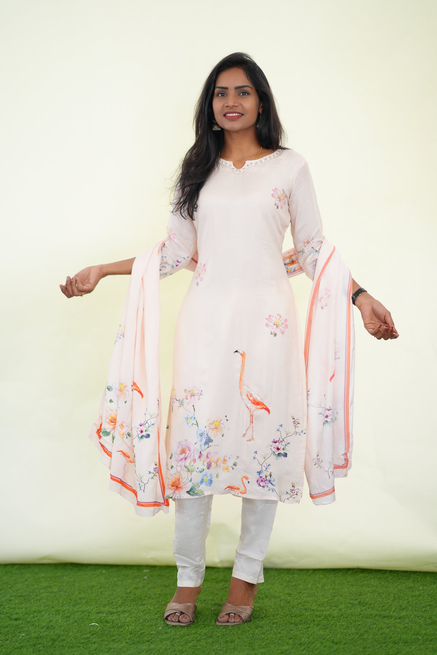 Pink Color Muslin 3 Piece Set With Digital Print and Complete Lining