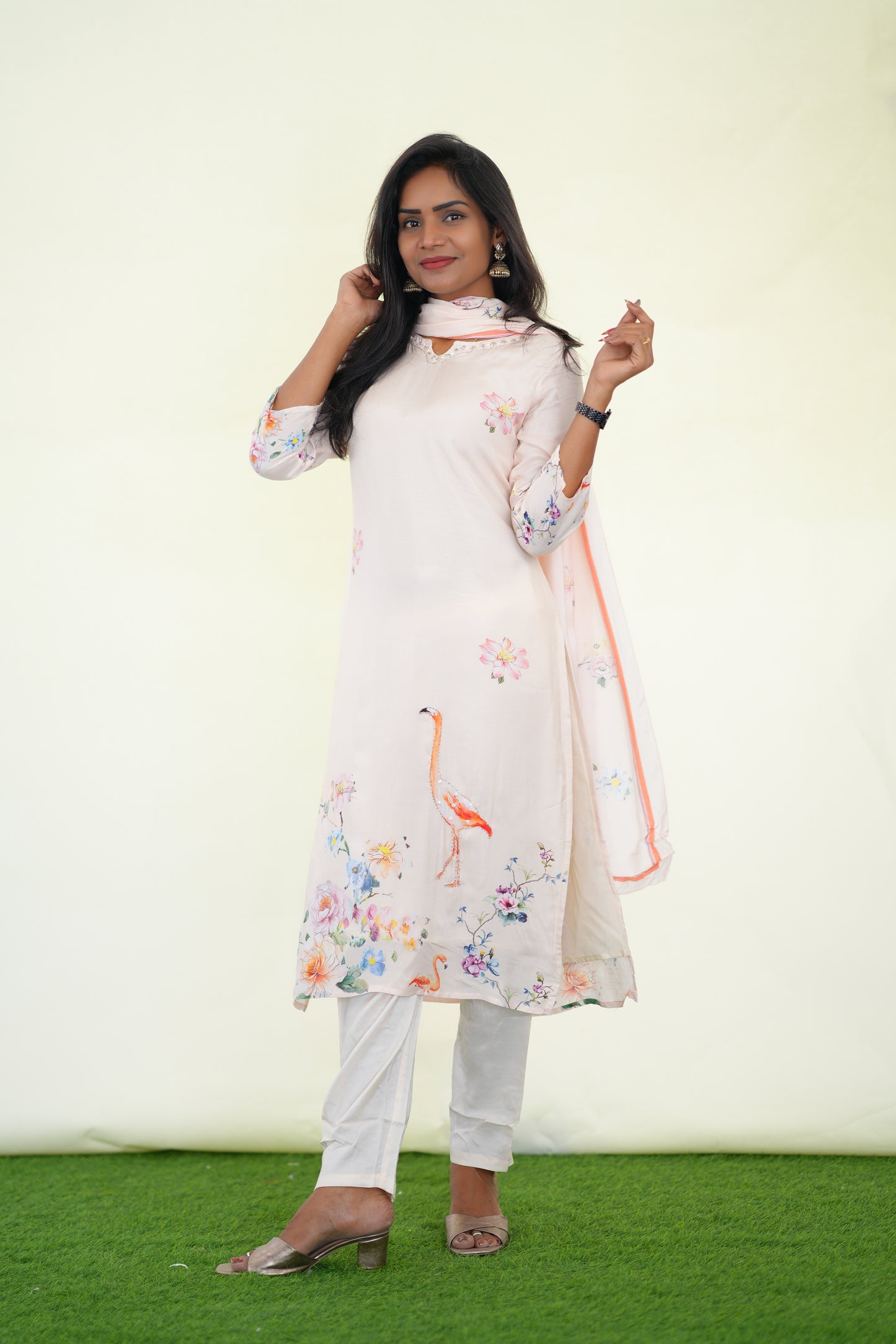 Pink Color Muslin 3 Piece Set With Digital Print and Complete Lining