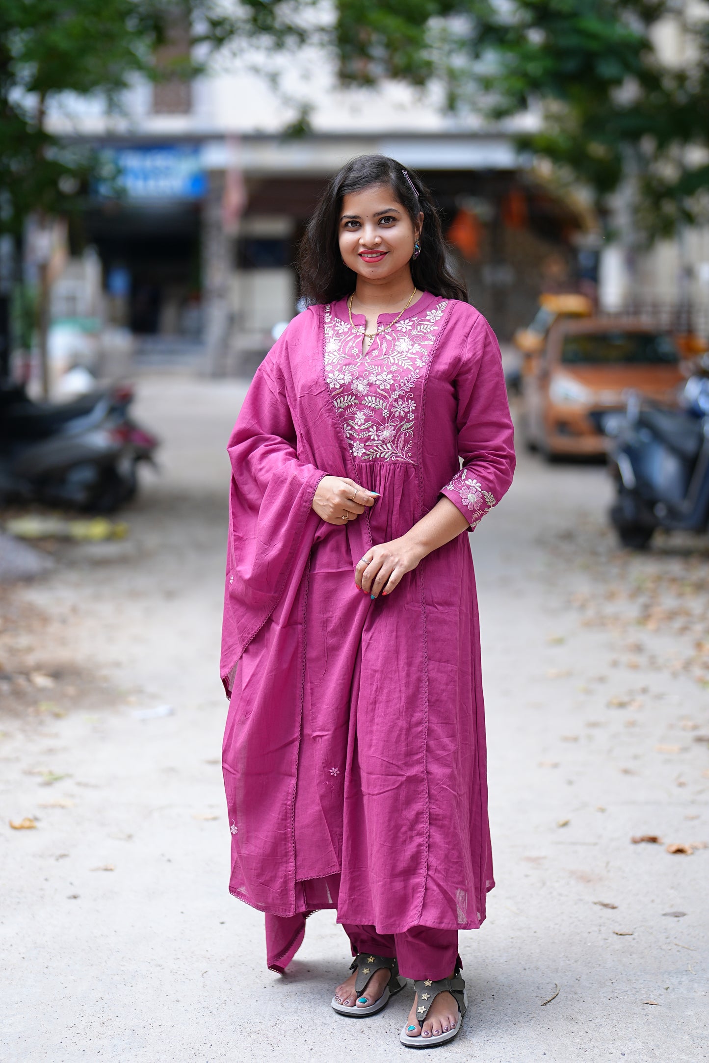 Pink Color Mul Mul Cotton Anarkali 3 Piece Set With Thread Embroidary Work and complete lining