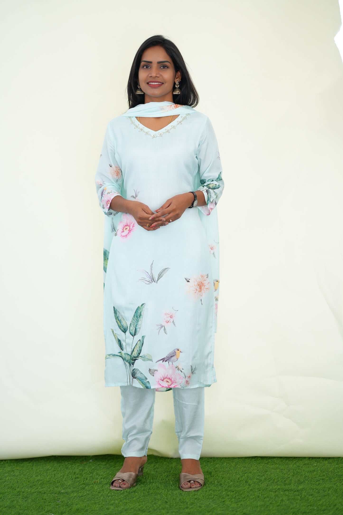 Sea Blue Color Muslin 3 Piece Set With Digital Print and Complete Lining