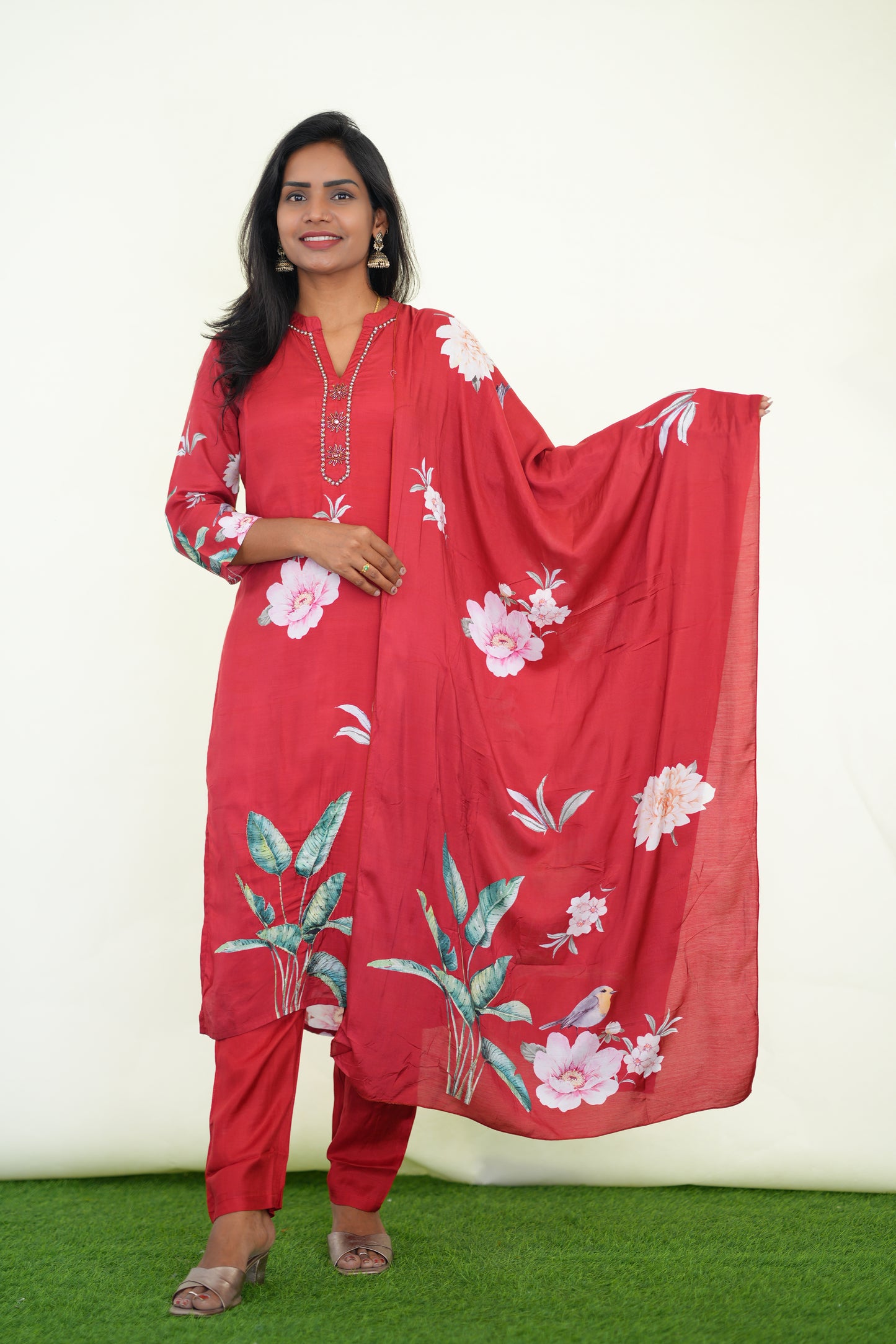 Red Color Muslin 3 Piece Set With Digital Print and Complete Lining