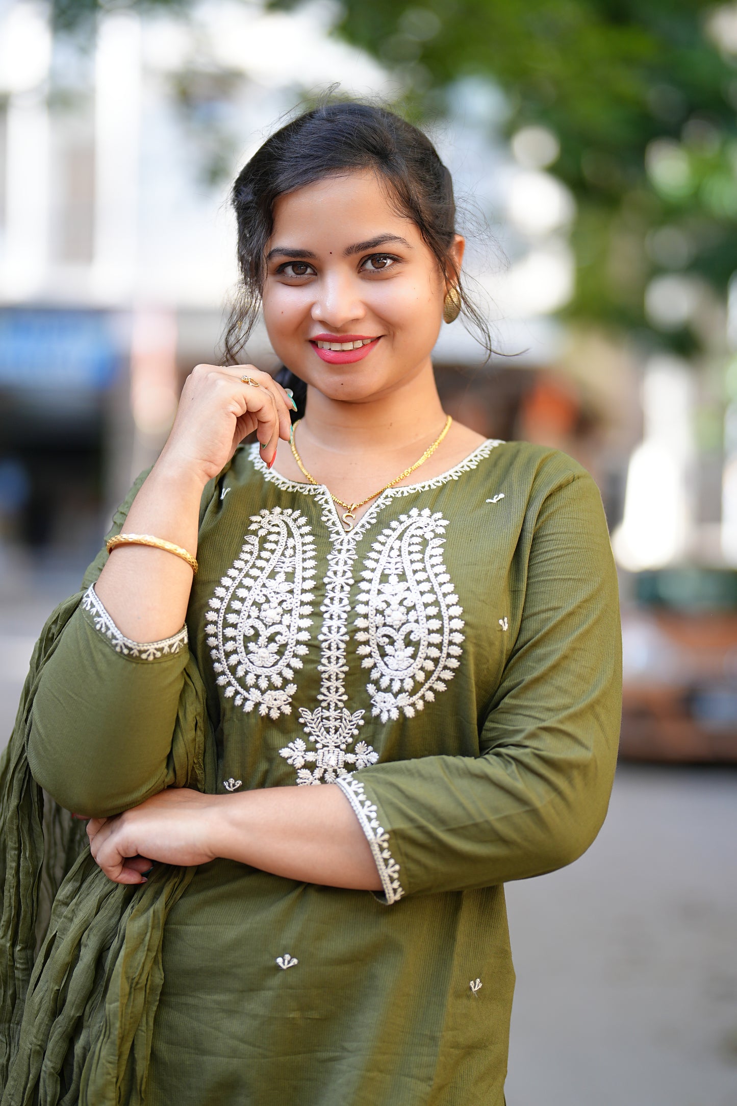 Olive Green Mul Mul Cotton Straight Cut 3 Piece Set With One Side Lining