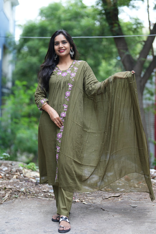 Staple Fabric Mehendhi Green 3 Piece Set