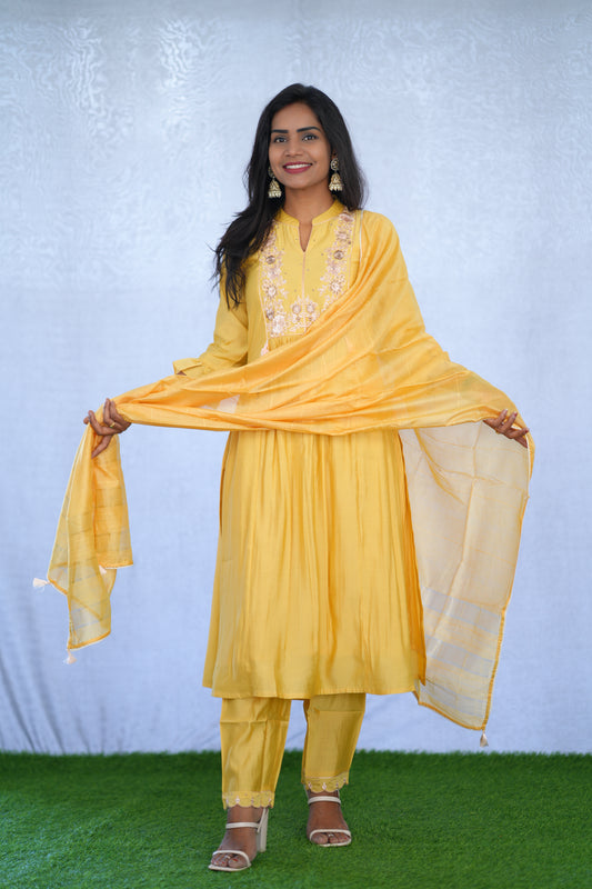 Yellow Color Viscose Fabric Pary Wear 3 Piece Set With Complete Lining