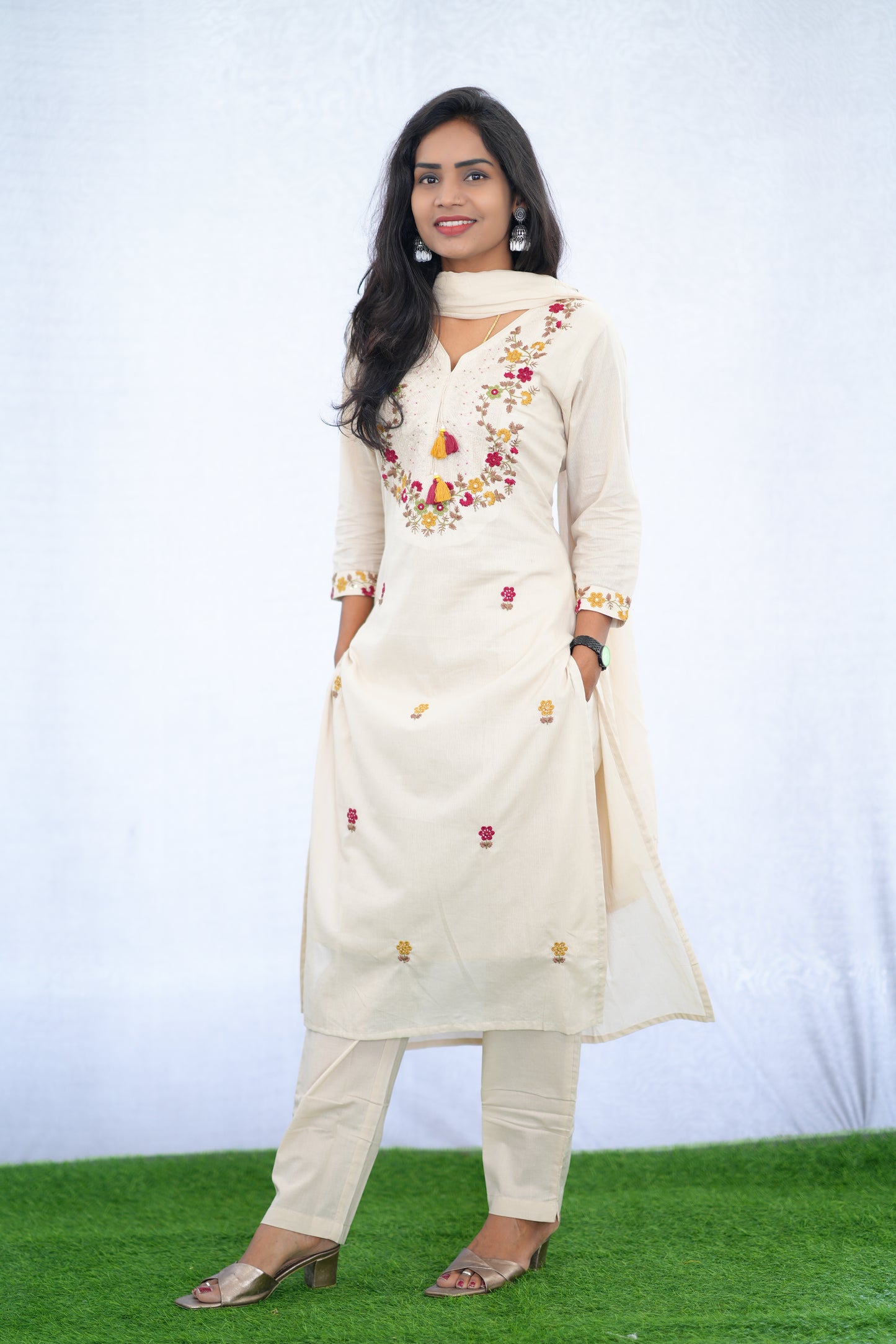 Cream Color Mul Cotton 3 Piece Set With Embroidery work and one Side Lining
