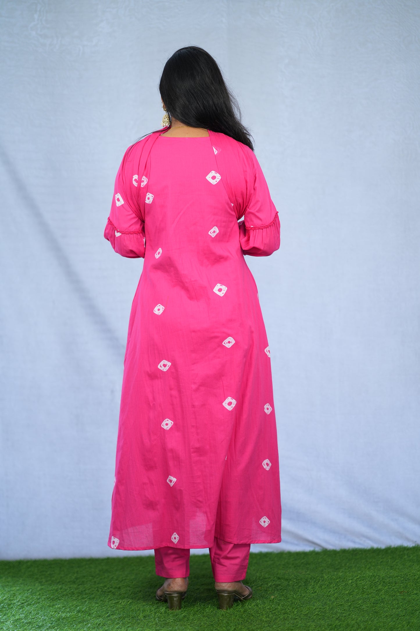 Pink Color Mul Cotton 3 Piece Set With Embroidery work and Complete Lining