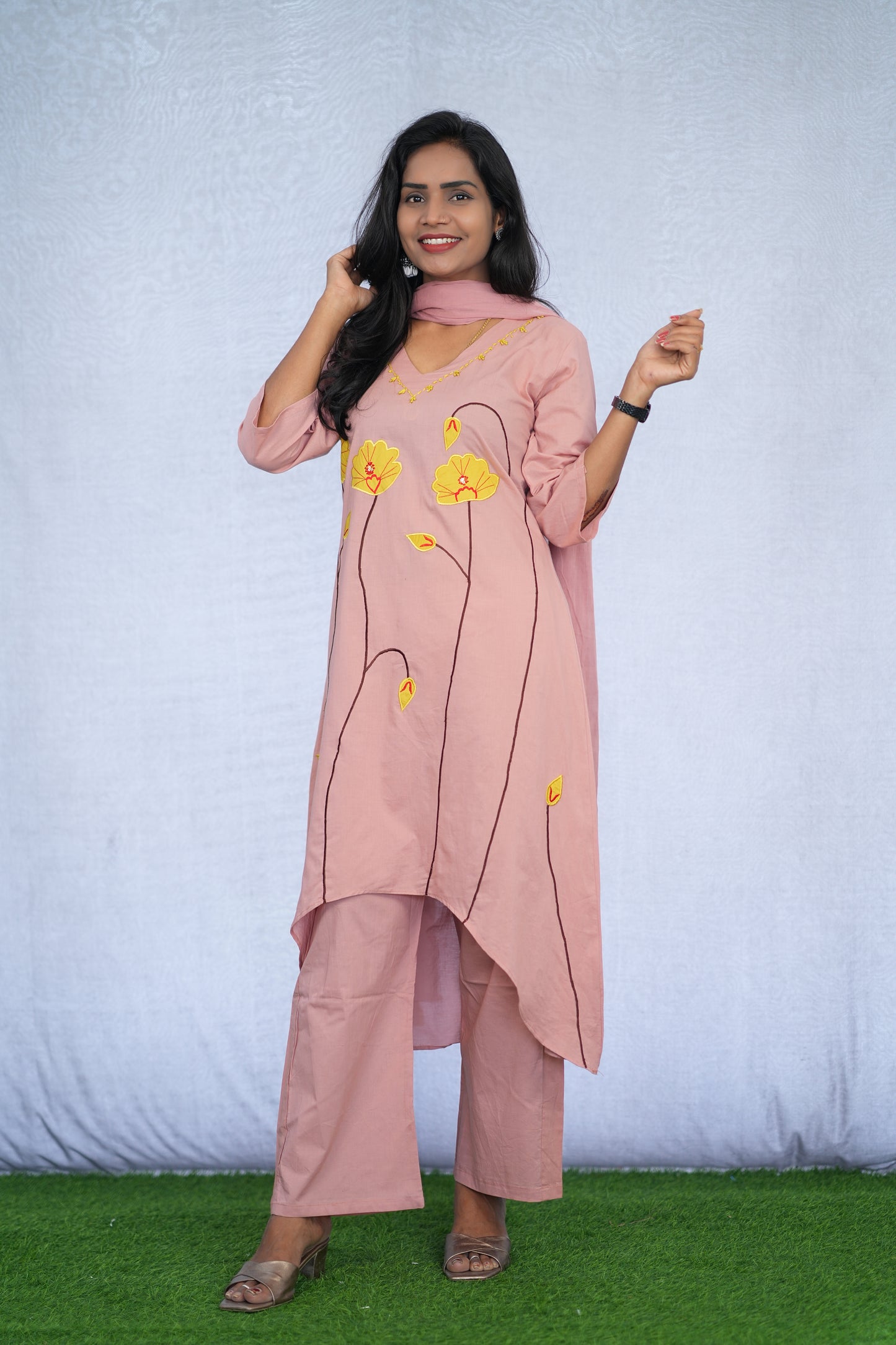 Pink Color Stylish 3 Piece Set with applique work