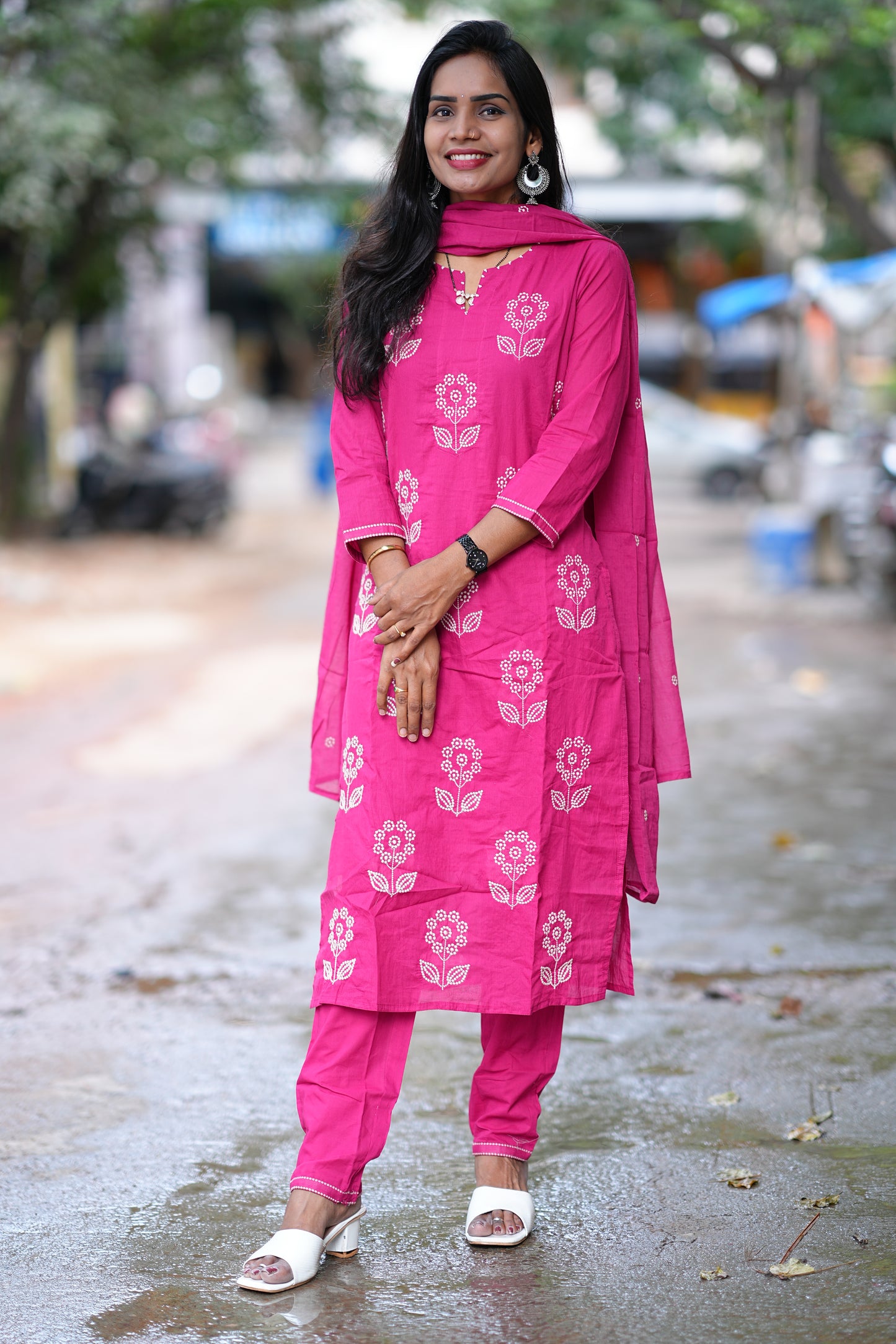 Rani Pink Color Mul Cotton 3 Piece Set With Thread Work
