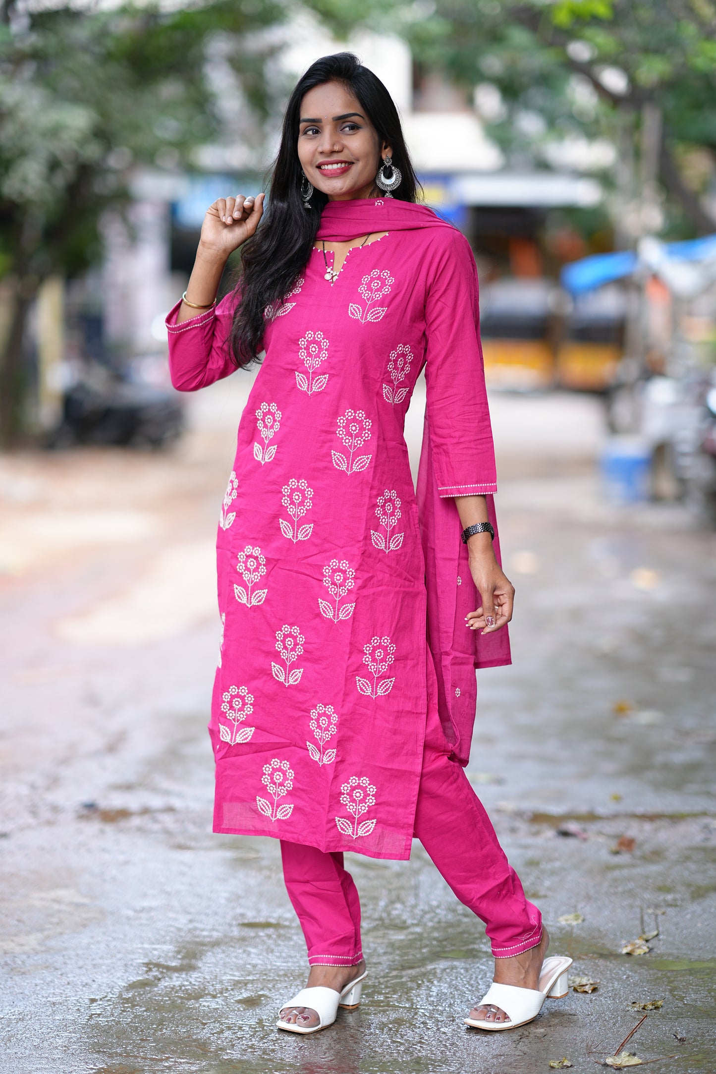 Rani Pink Color Mul Cotton 3 Piece Set With Thread Work