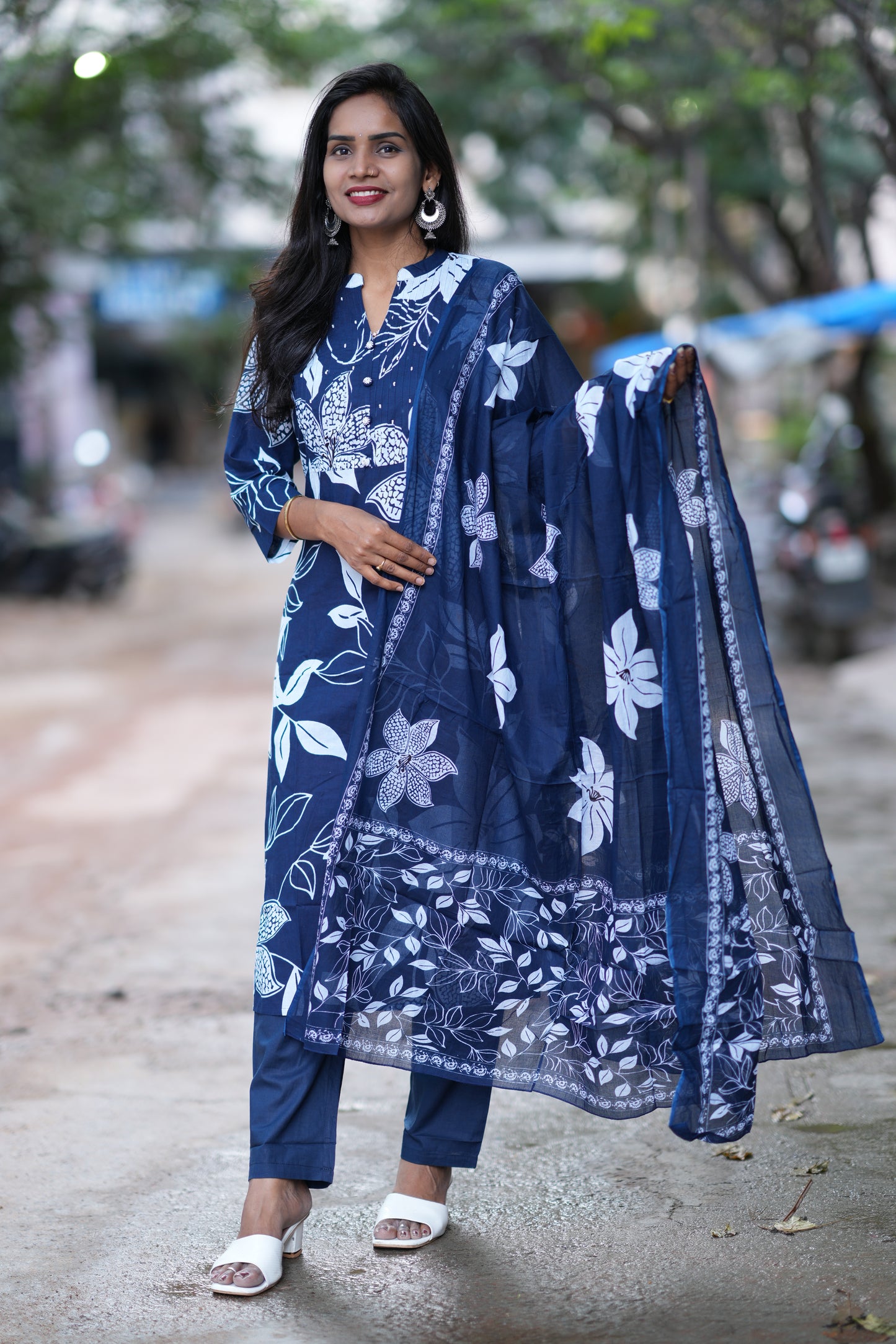 Blue Color Jaipur Cotton 3 Piece Set With Bead Work and Complete Lining