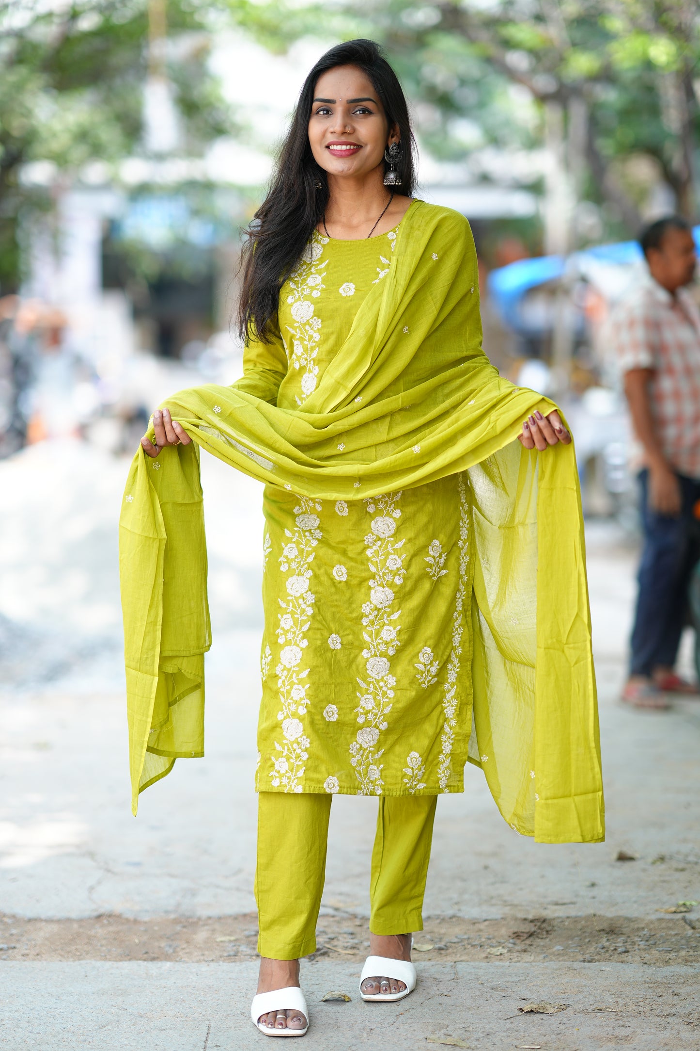 Mehendhi Green Mul Cotton 3 Piece Set With Full Thread Work