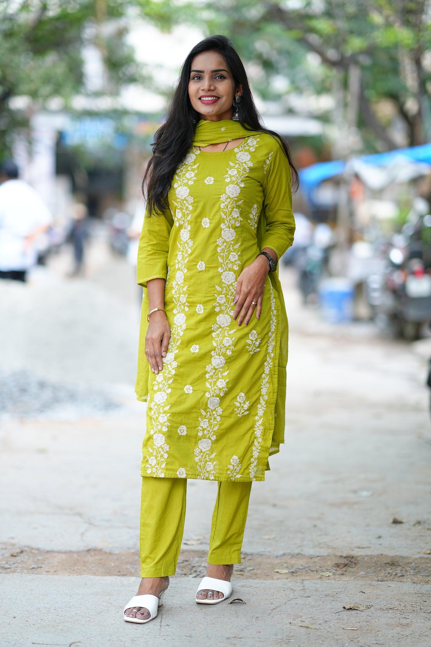 Mehendhi Green Mul Cotton 3 Piece Set With Full Thread Work