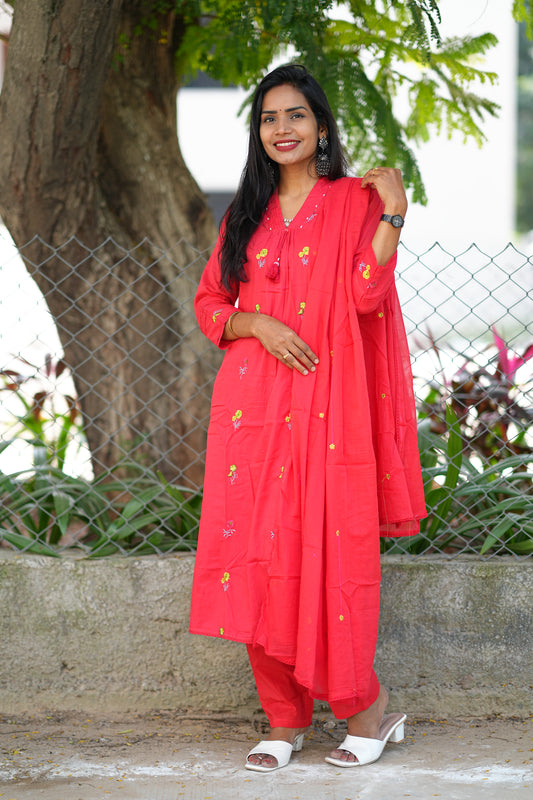 Beautiful Red Mul Cotton 3 Piece Set With Complete Lining