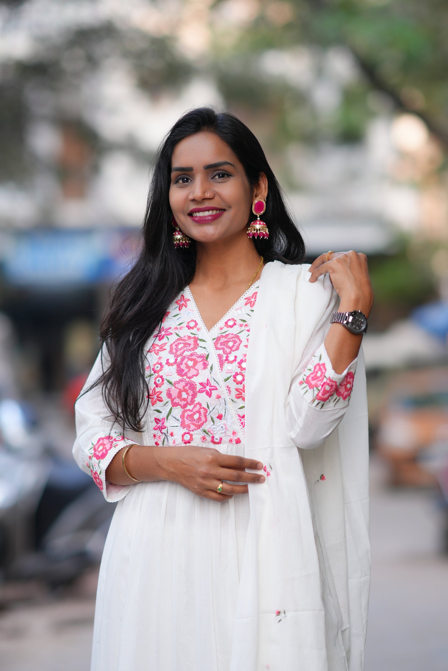 White Color Mul Cotton 3 Piece With Embroidery Work and Complete Lining