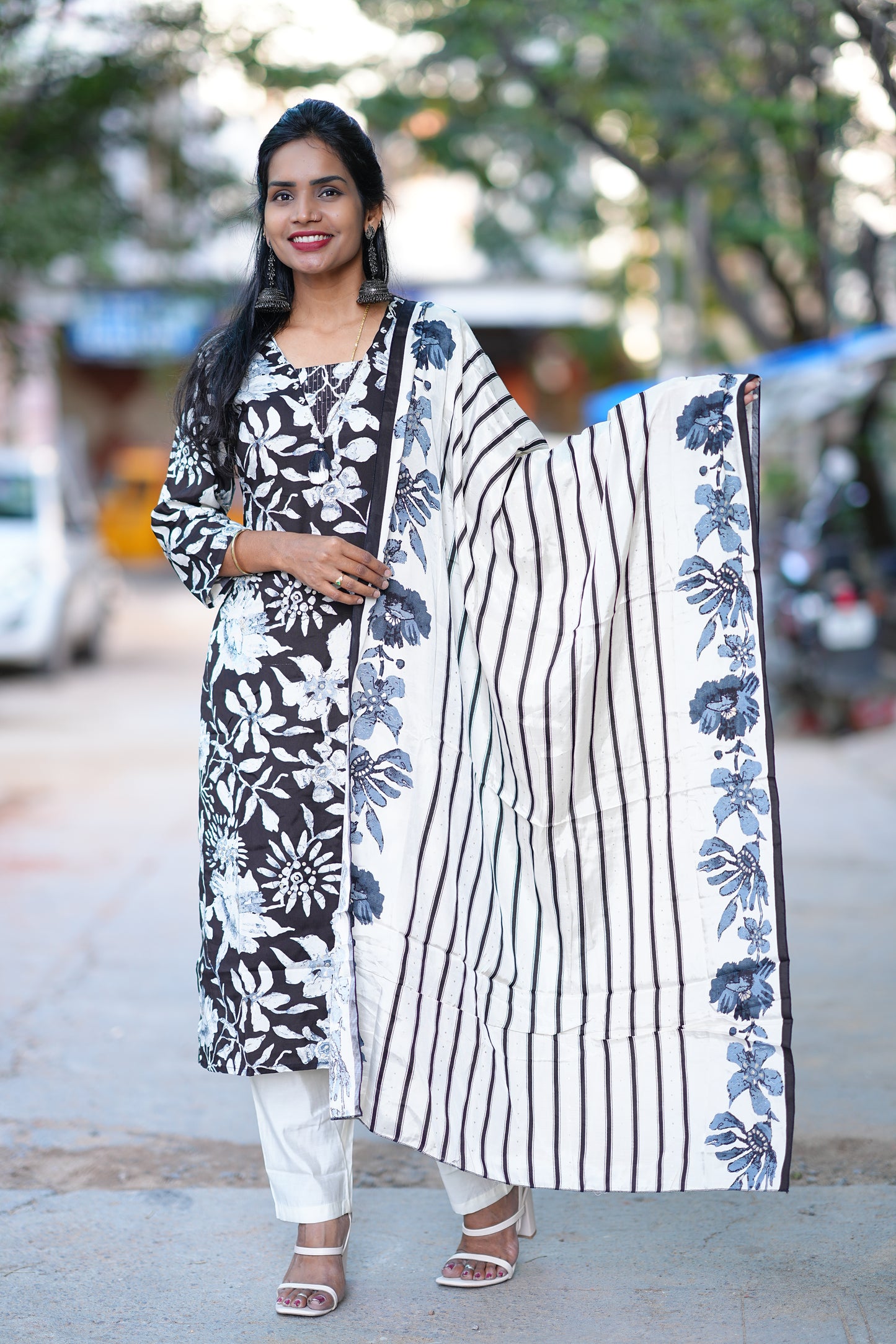 Desinger 3 Piece Set in Viscose Fabric with Cotton Lining