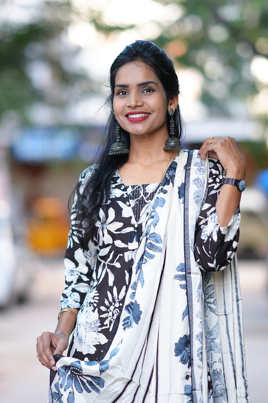 Desinger 3 Piece Set in Viscose Fabric with Cotton Lining