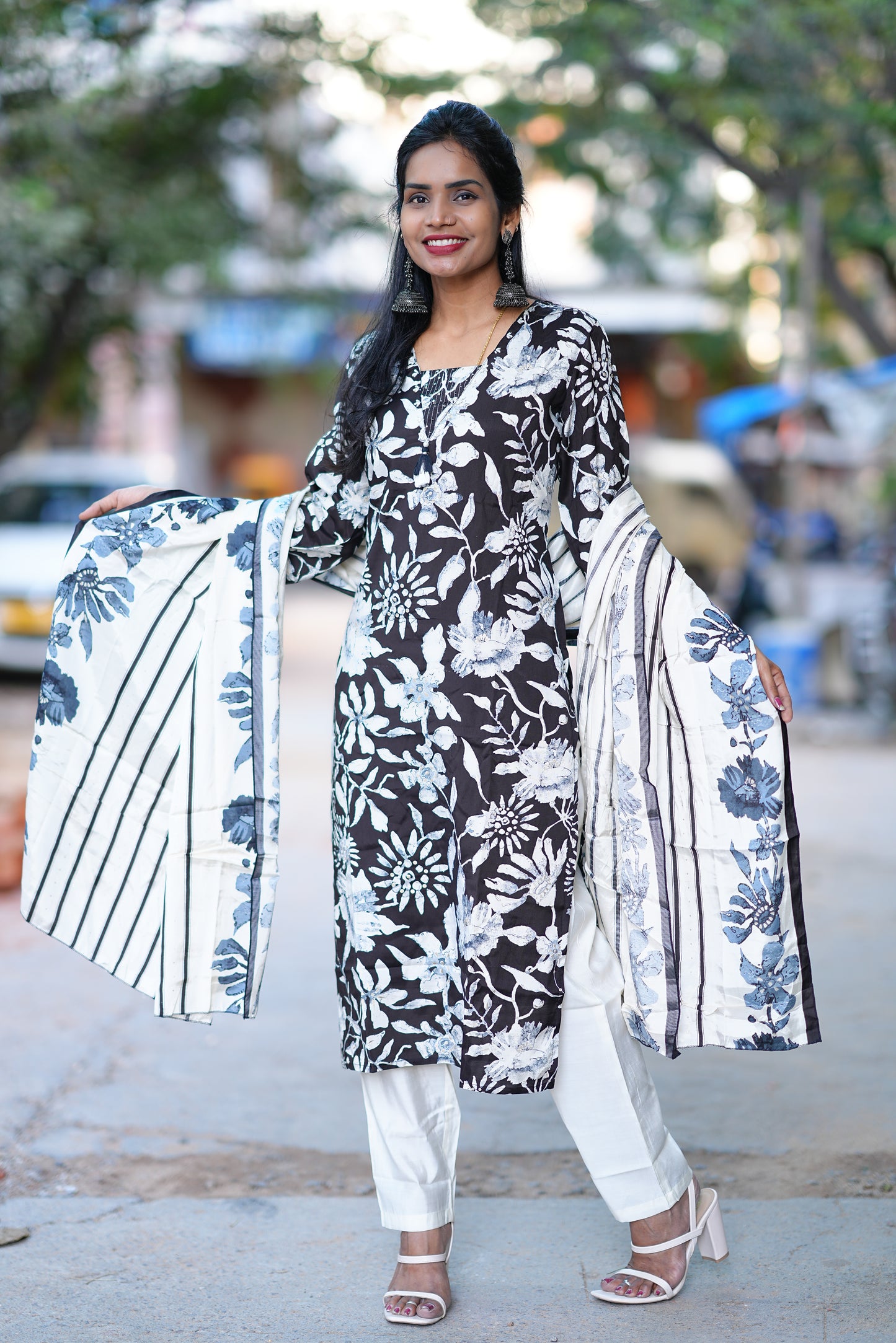 Desinger 3 Piece Set in Viscose Fabric with Cotton Lining