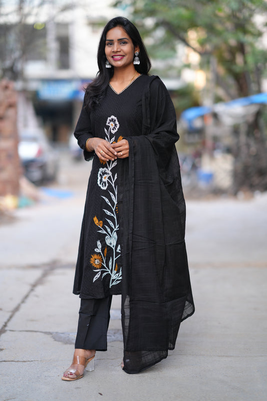 Black Color Mul Cotton 3 Piece Set with Embriodary Work and Complete Lining