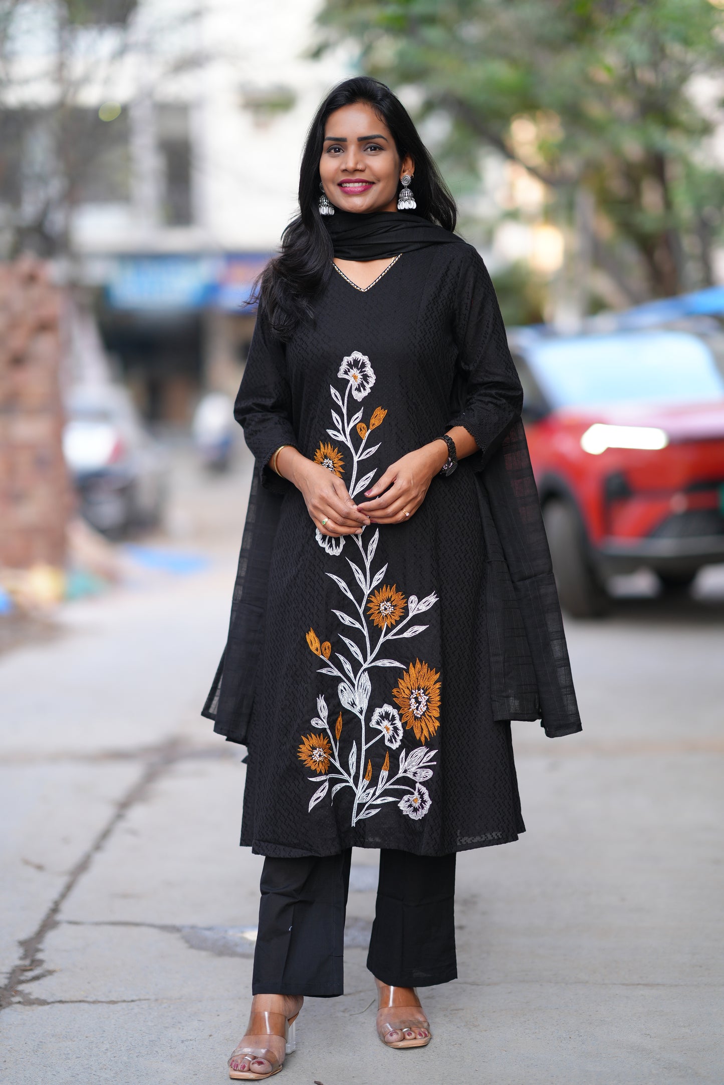 Black Color Mul Cotton 3 Piece Set with Embriodary Work and Complete Lining