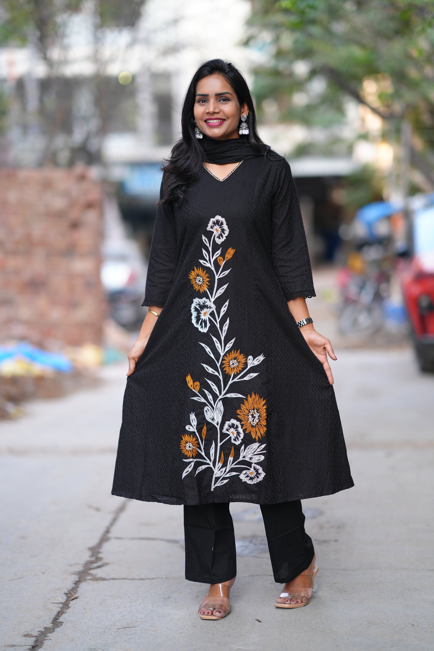 Black Color Mul Cotton 3 Piece Set with Embriodary Work and Complete Lining