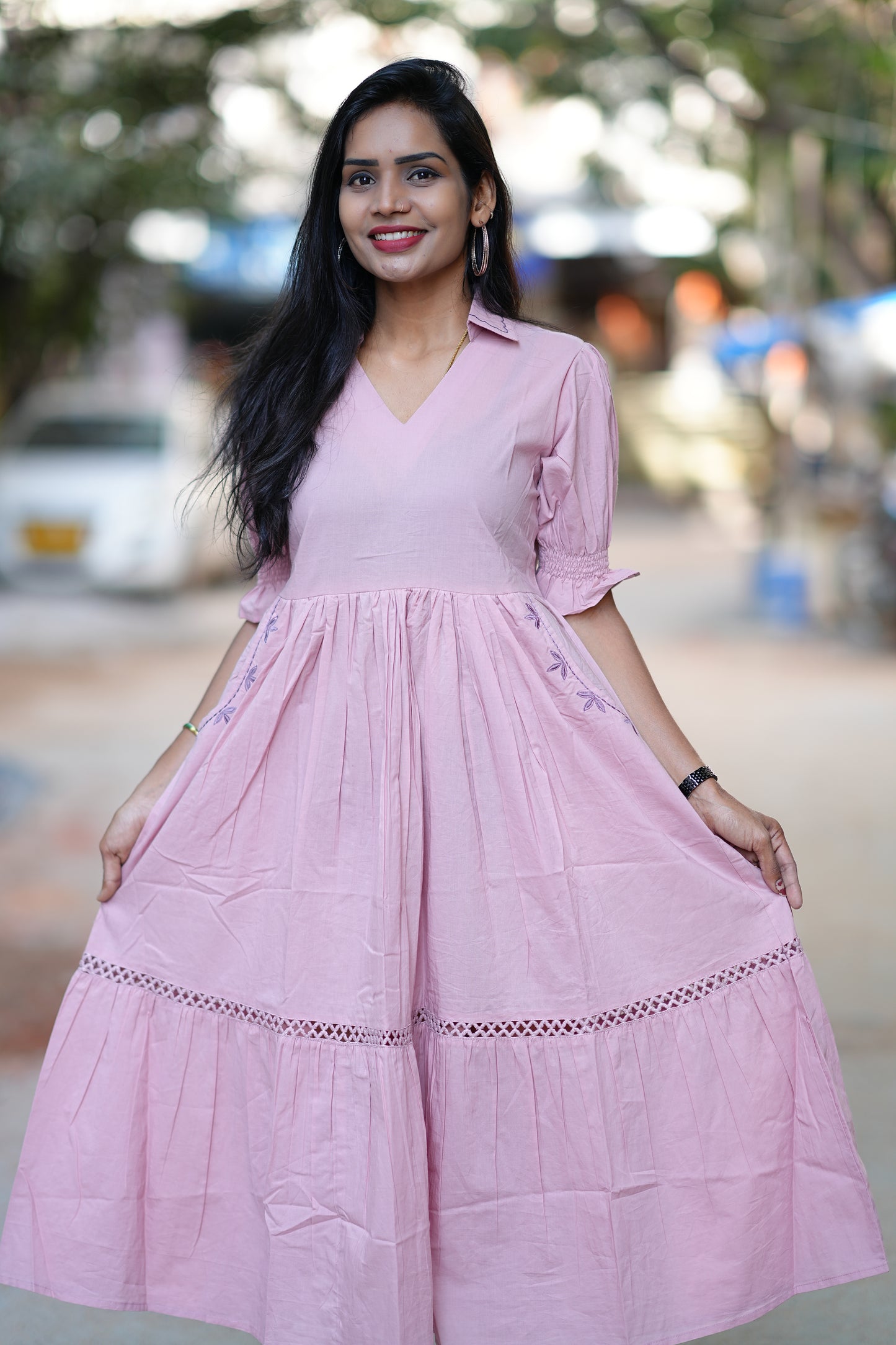 Cotton Frock With Dual Pockets and thread Embriodary Work