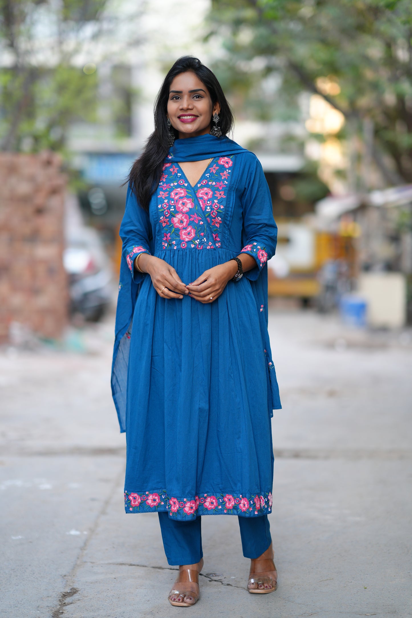 Teal Blue Color Mul Cotton 3 Piece Set With Embroidery Work and Complete Lining