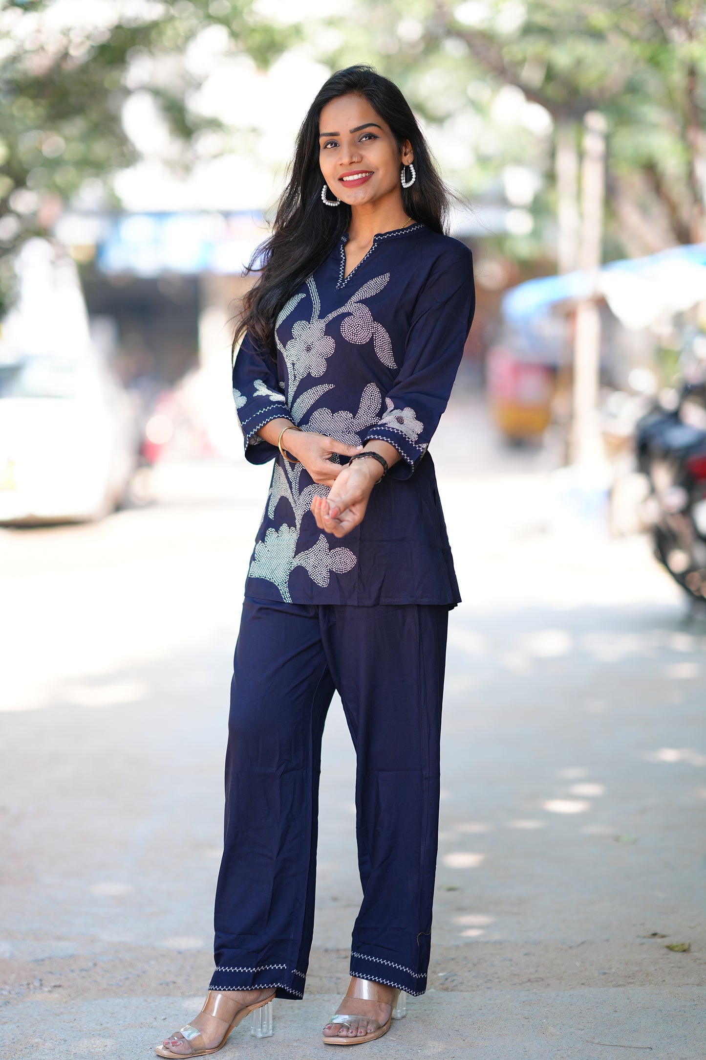 Round Neck With V Slit Blue Color Heavy Rayon With Bandini Print