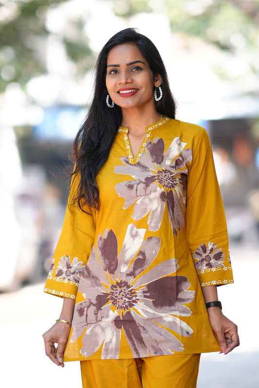 Round Neck With V slit Maroon Color Heavy Rayon With Water Colored Floral Print