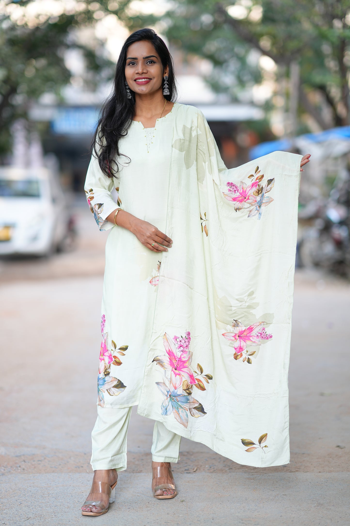 Pure Muslin Floral Print 3 Piece Set With Complete Lining
