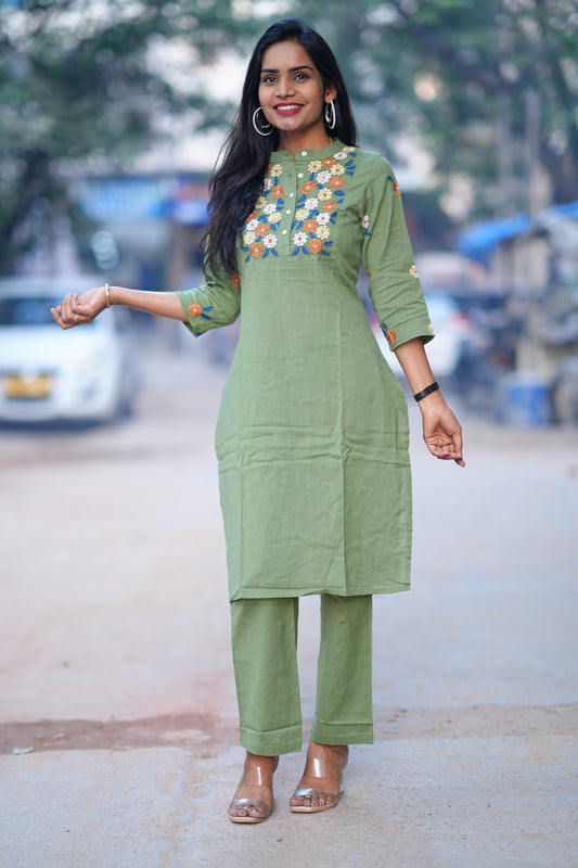 Olive Green Designer Cord Set With Thread Embroidery Work