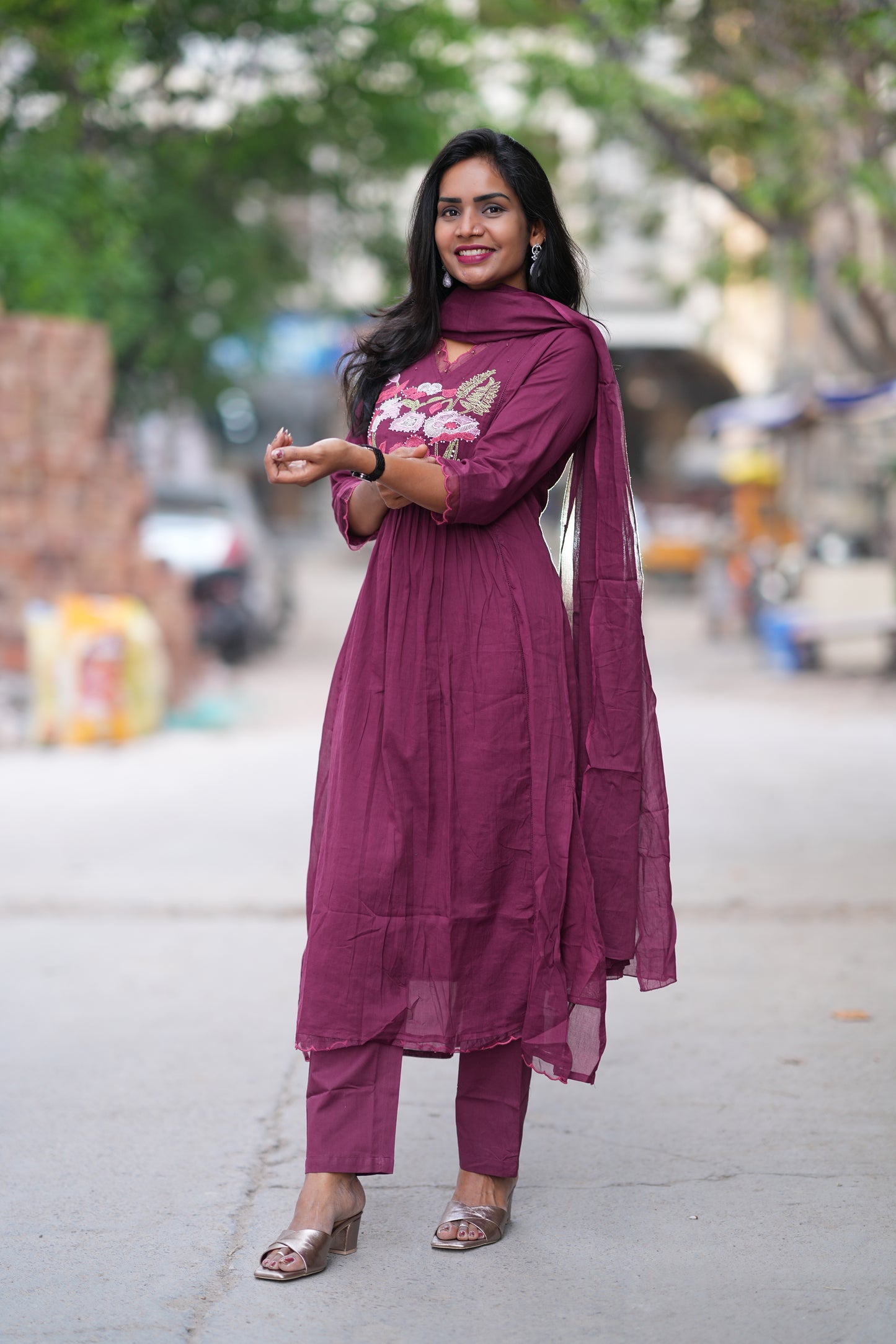 Plum Purple Mul Cotton 3 Piece Set With Embroidery Work and Complete Lining