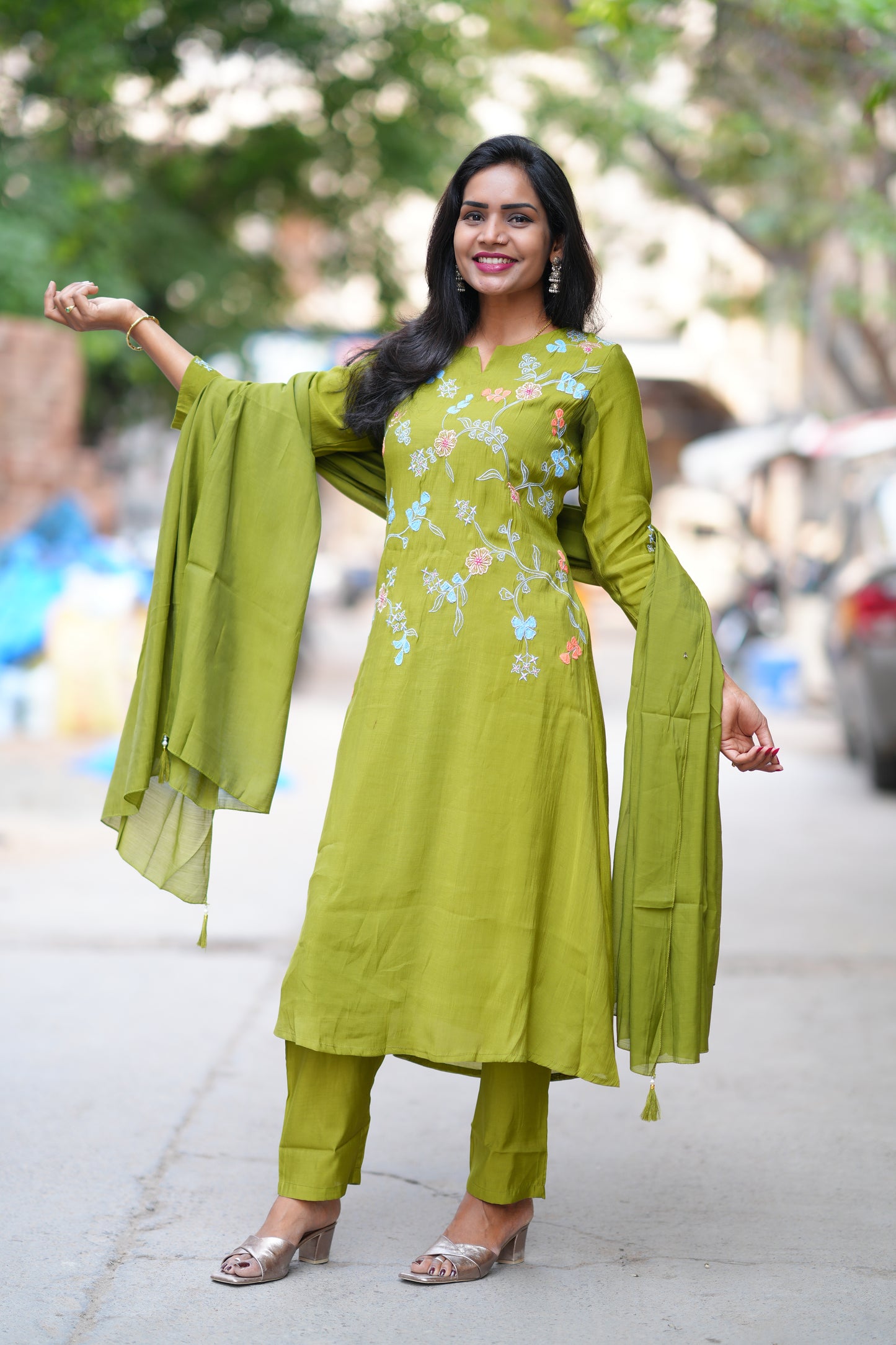 Olive Green Color Mul Chanderi Designer 3 Piece Set With Complete Lining