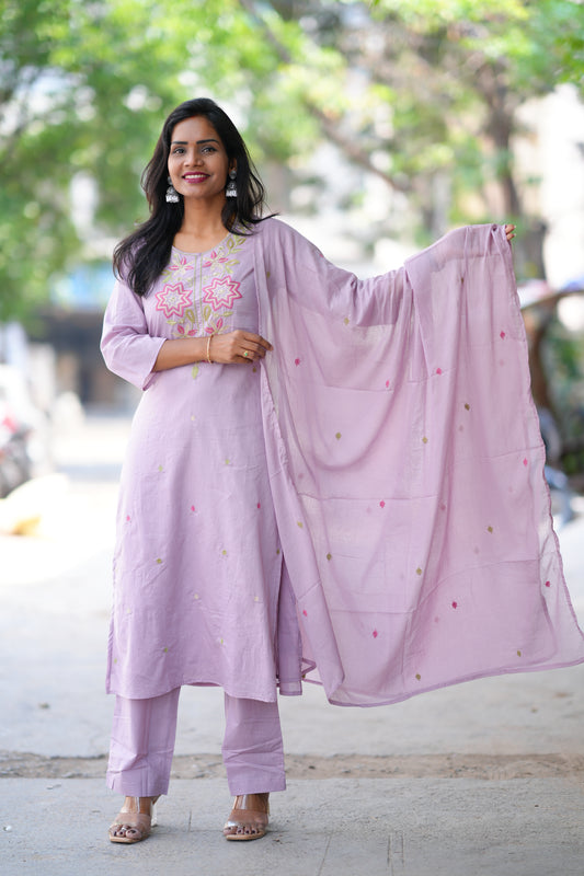 Light Purple Color Mul Cotton 3 Piece Set With Embroidery Work and Complete Lining