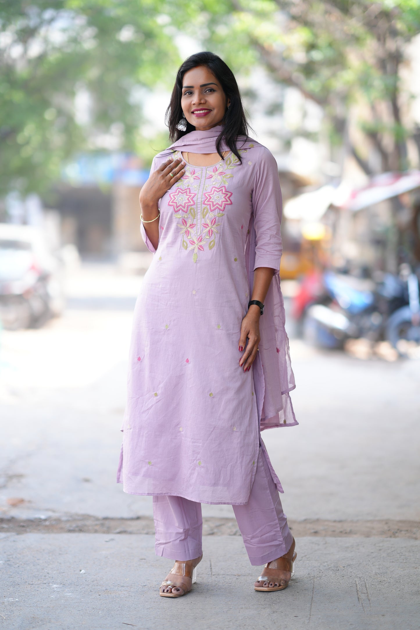 Light Purple Color Mul Cotton 3 Piece Set With Embroidery Work and Complete Lining