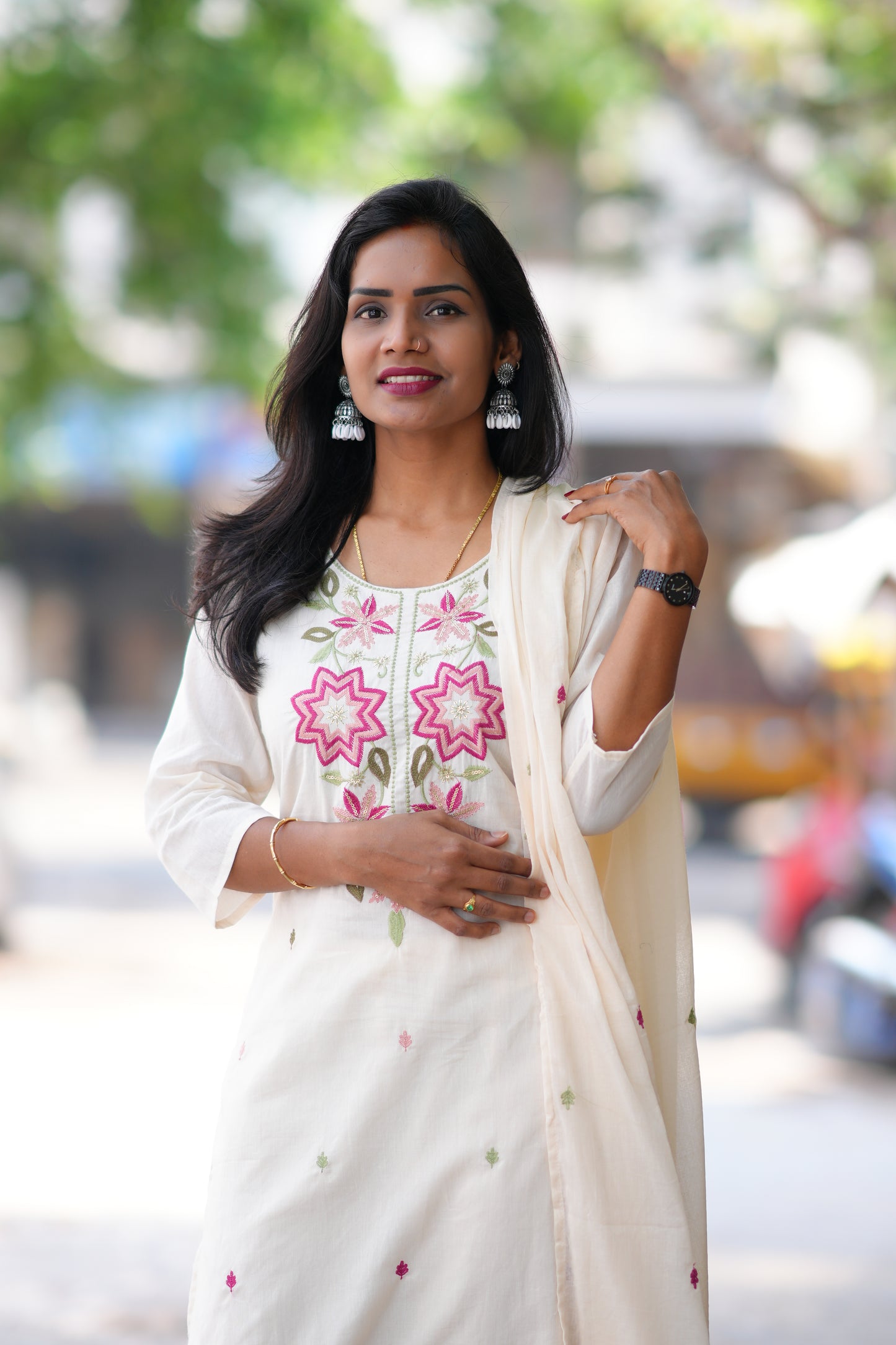 White Color Mul Cotton 3 Piece Set With Embroidery Work and Complete Lining