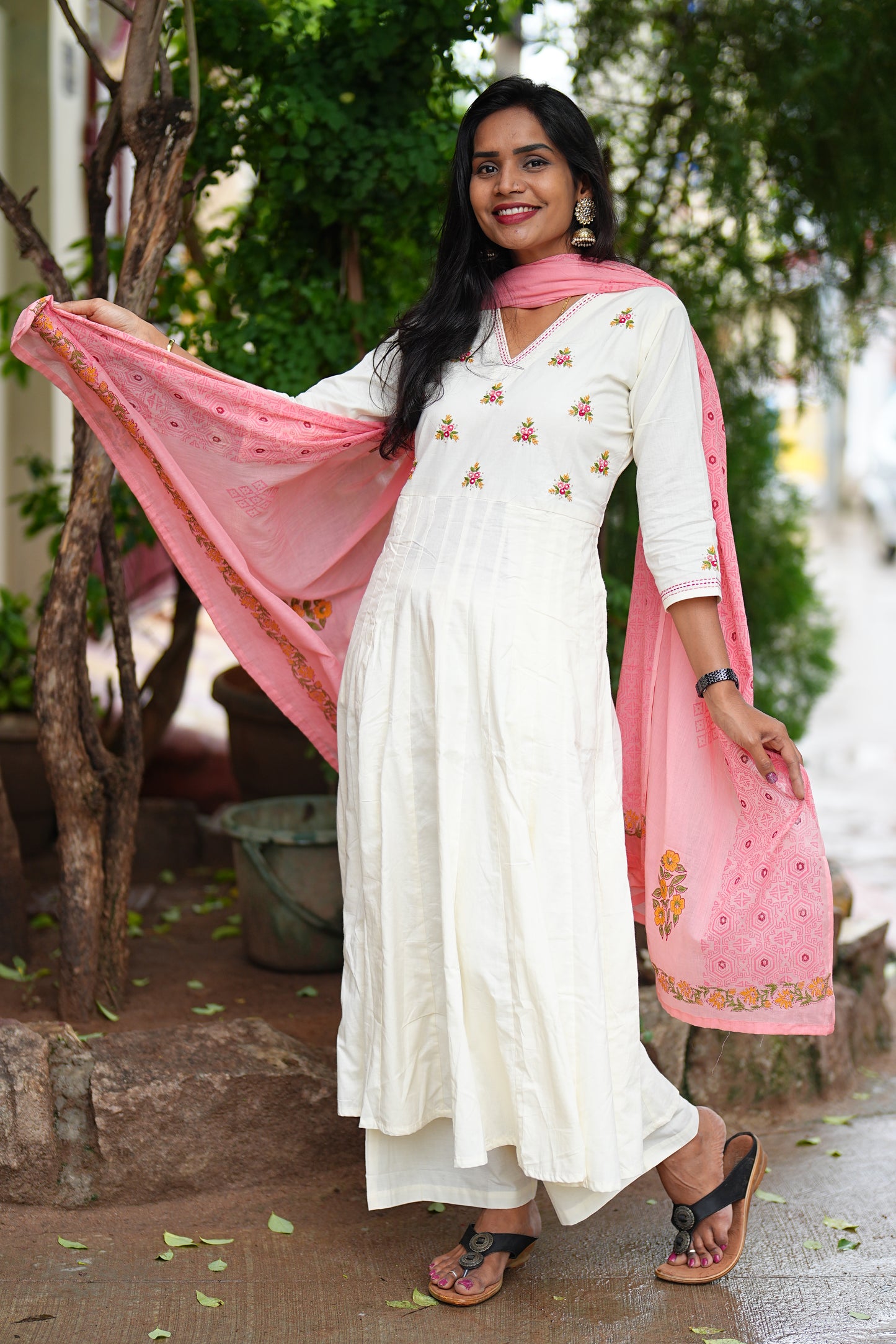Cream Color Kali Pattern Anarkali 3 Piece Set With Complete Lining