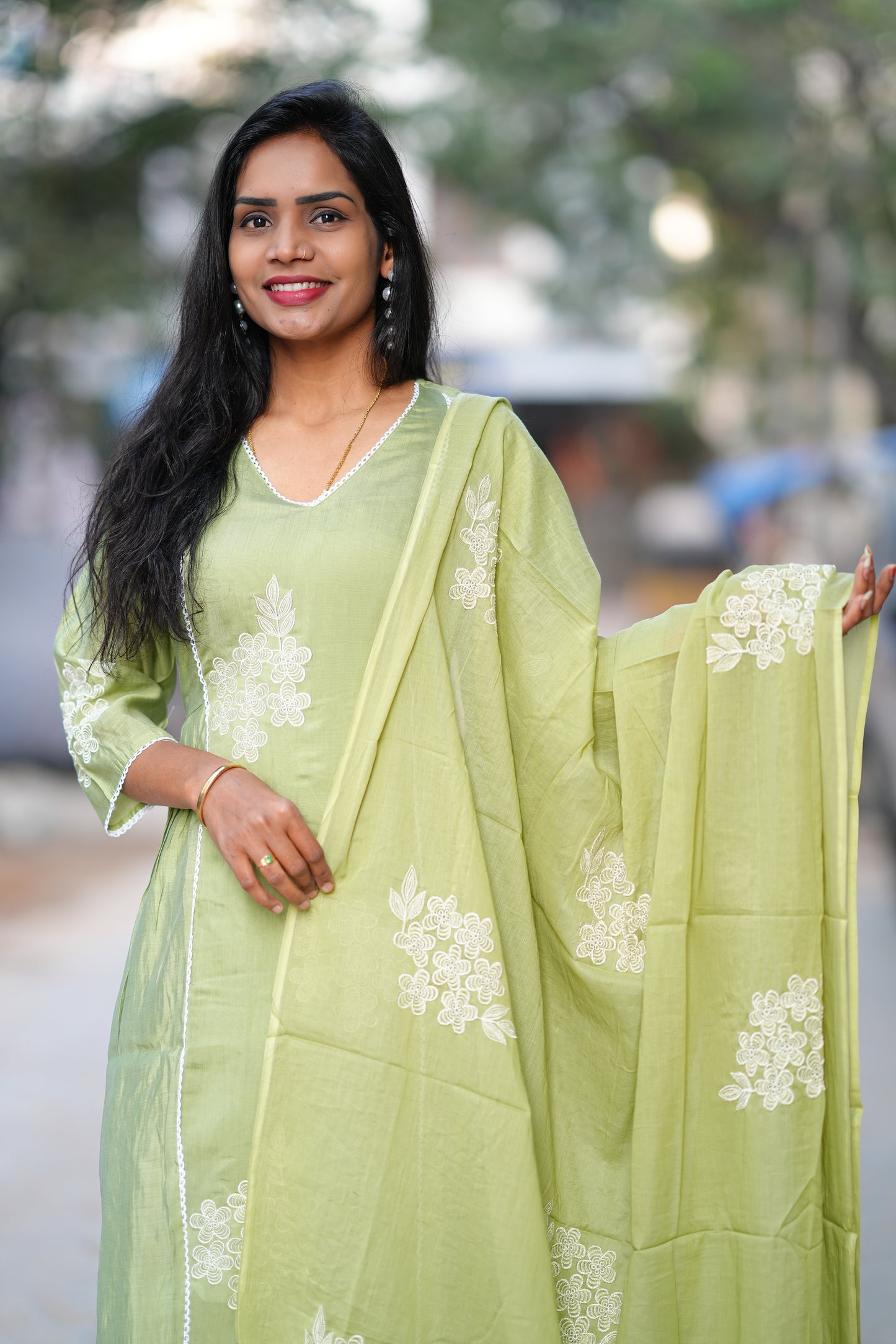 Premium Mul Chanderi Festive 3-Piece Embroidered Set with Full Lining