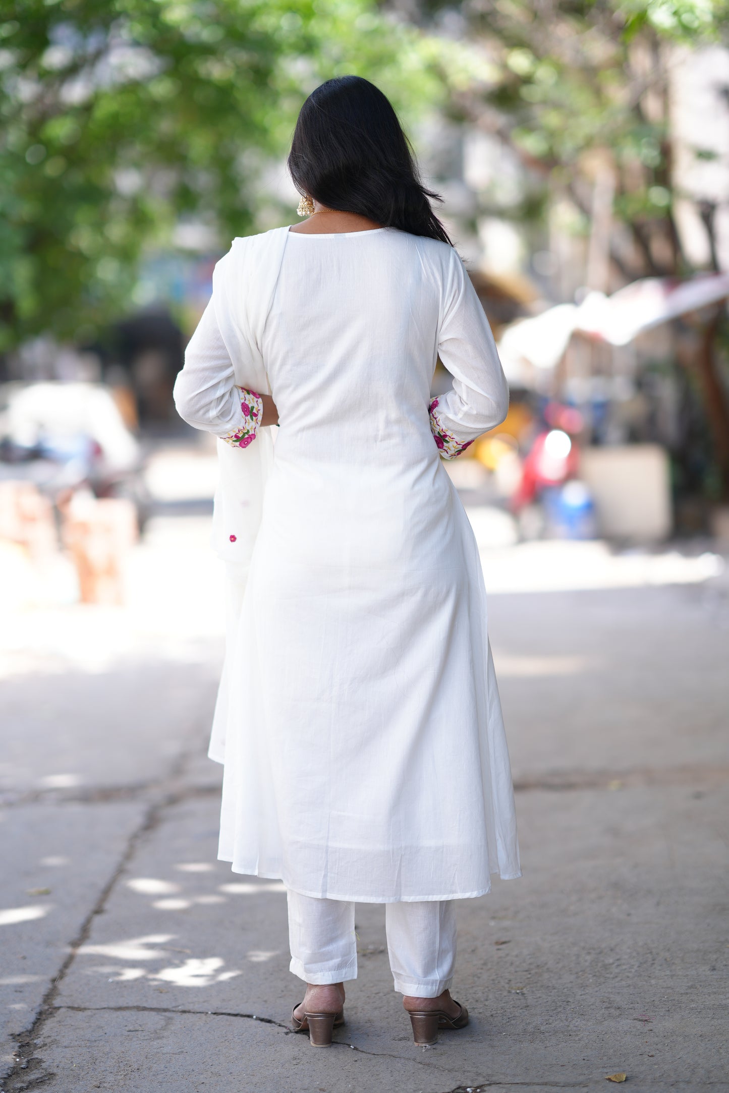 White Color Jaipur Cotton 3 Piece Set With Thread Work and Complete Lining