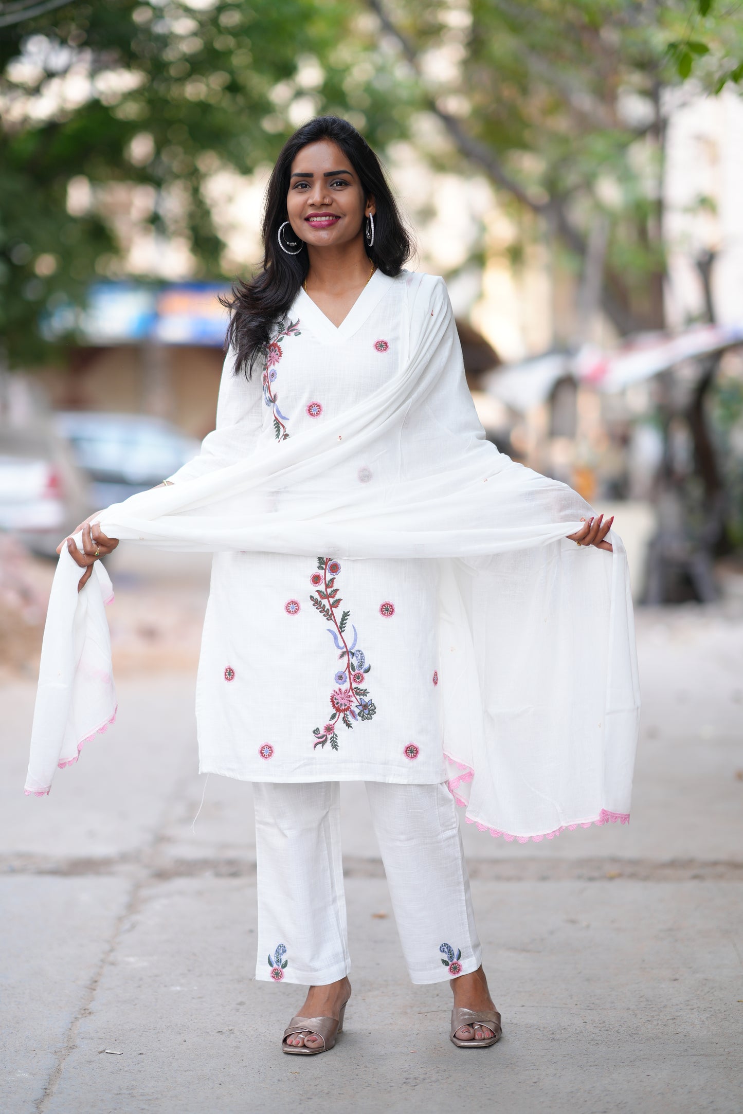 White Color Slub Cotton 3 Piece Set With Embroidery Work and Complete Lining