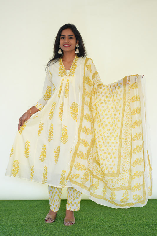 White Color Mul Cotton 3 Piece Set With yellow color Block Print and Complete Lining