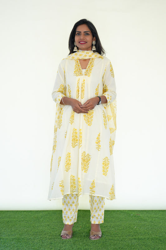 White Color Mul Cotton 3 Piece Set With yellow color Block Print and Complete Lining