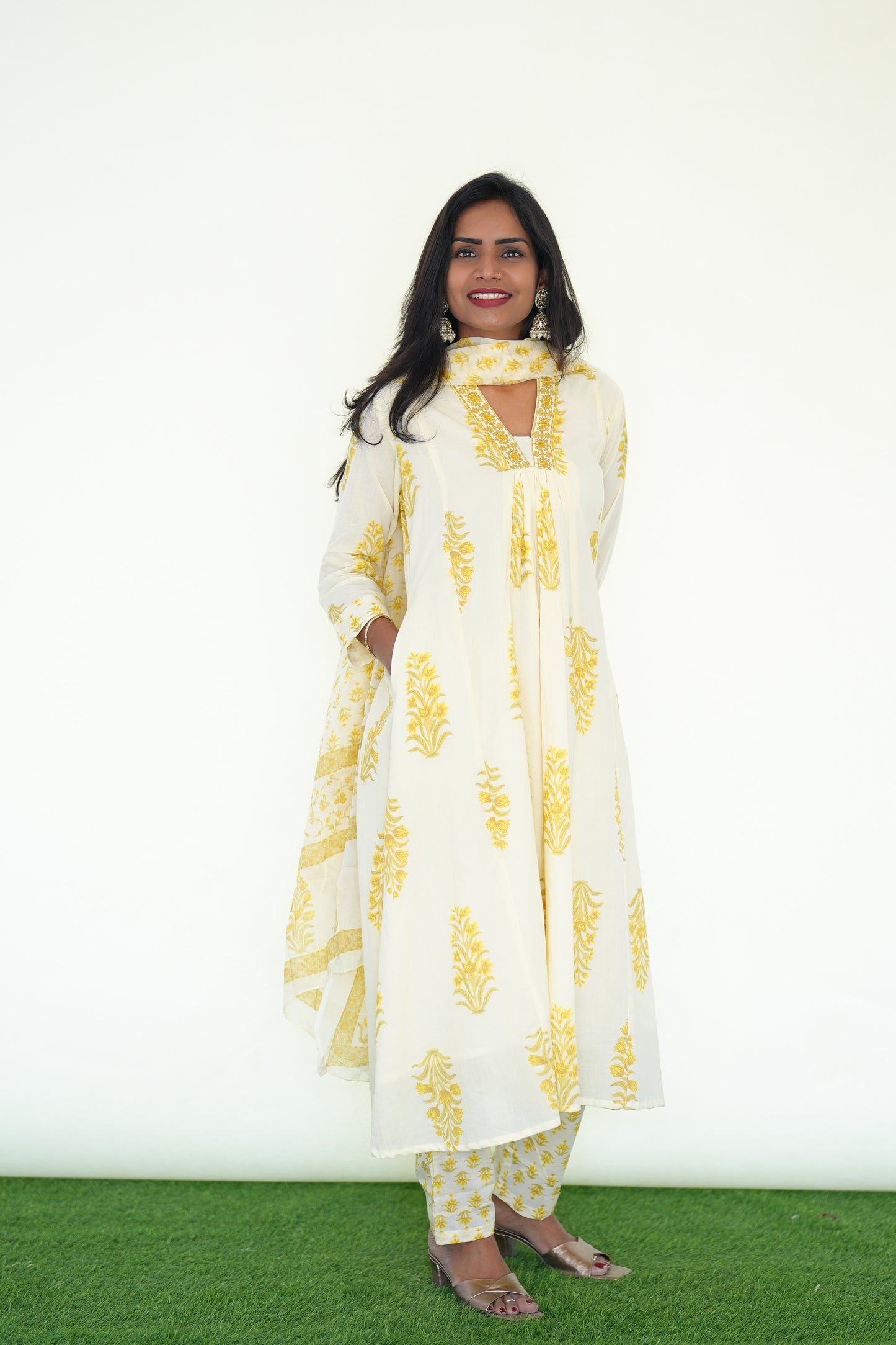 White Color Mul Cotton 3 Piece Set With yellow color Block Print and Complete Lining